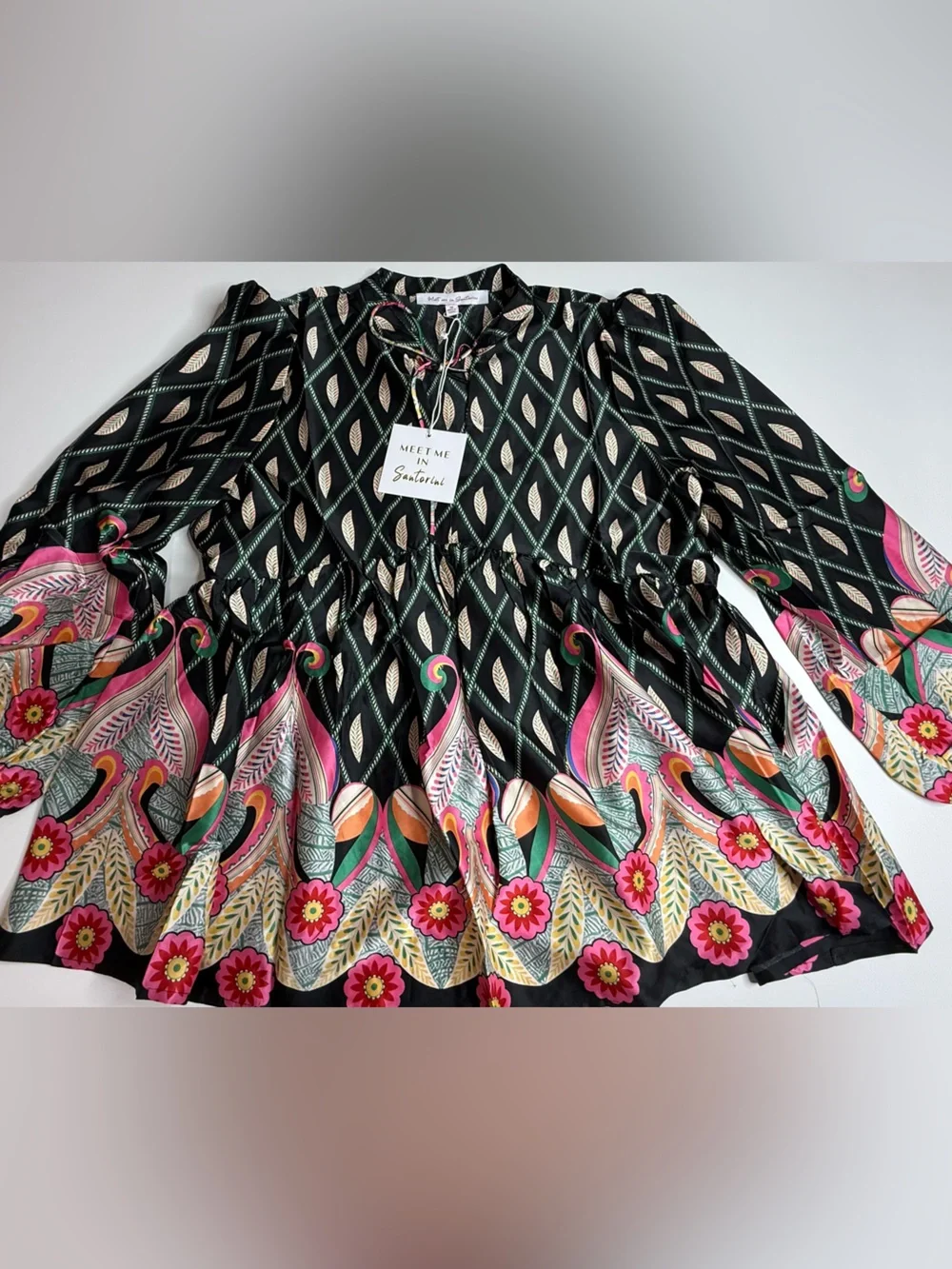 NWT Santorini Two Piece Set with Pink & Green Leaf Motif